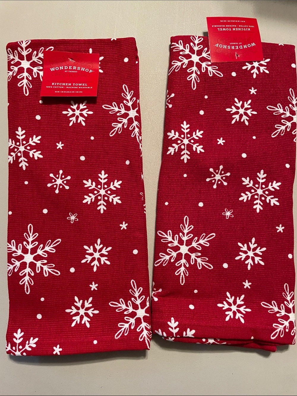 Wondershop Red Snowflake Holiday Kitchen Towels bundle X2 New